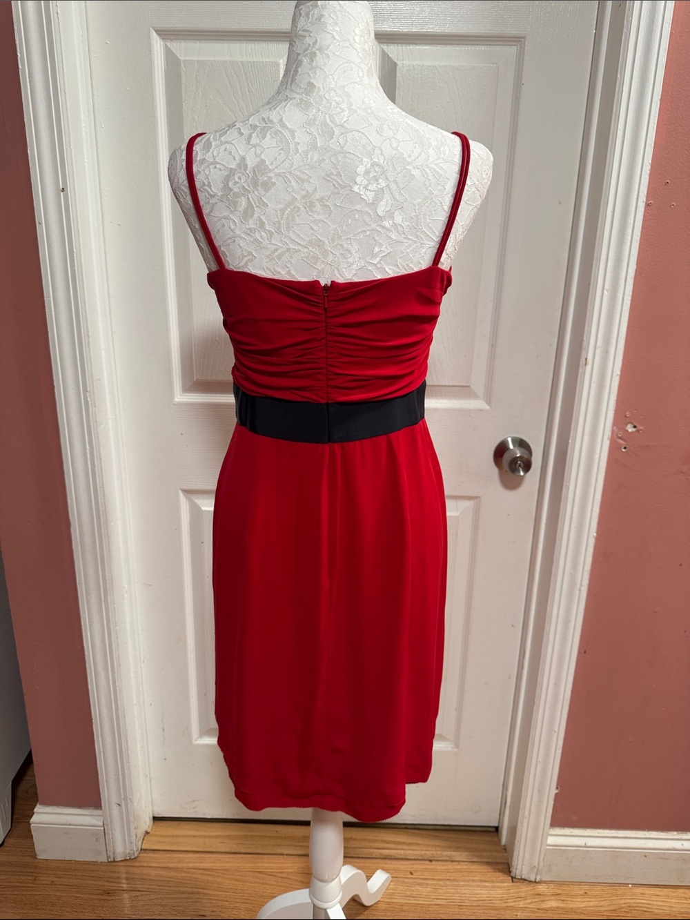 Tory Burch Red Mini Dress with Black Waistband - Picture 4 of 5